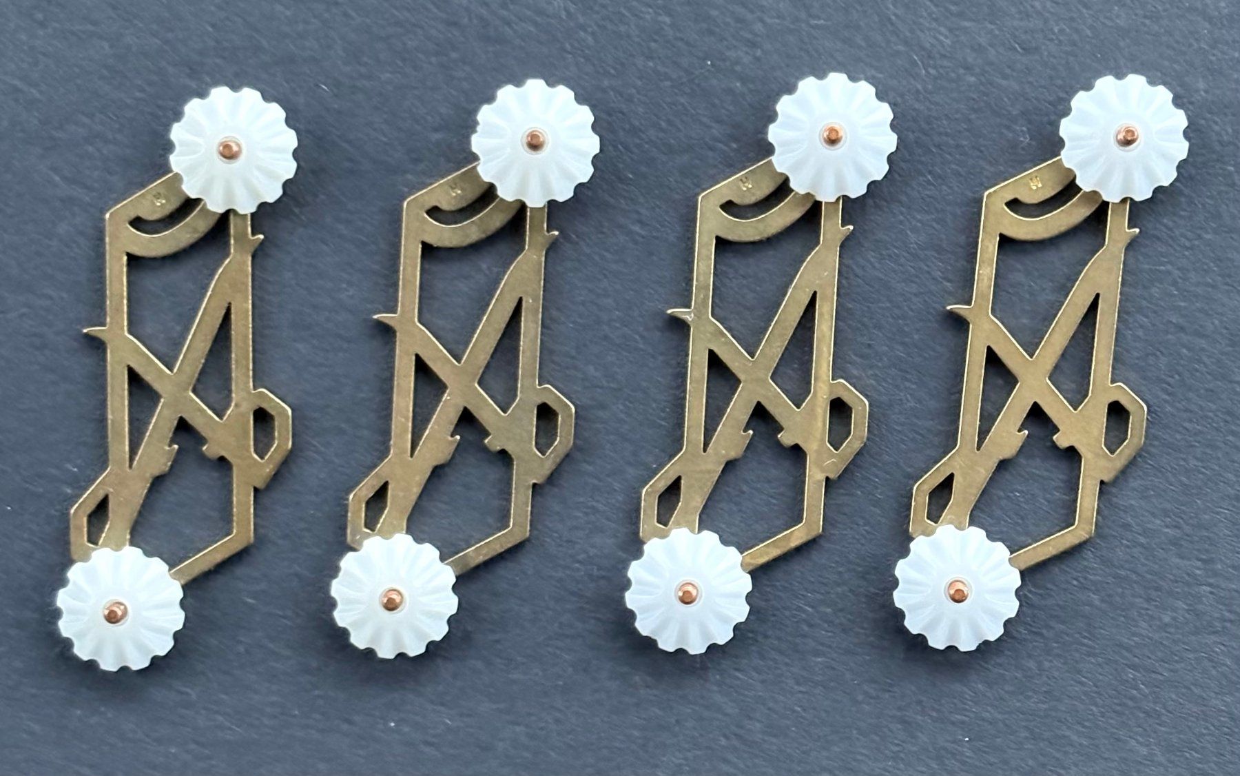 Schweizer Armee Stichwaffen: SCHWEIZER ARMEE FUNKTIONSABZEICHEN – Gebraucht aus Ostermundigen von Kari1937