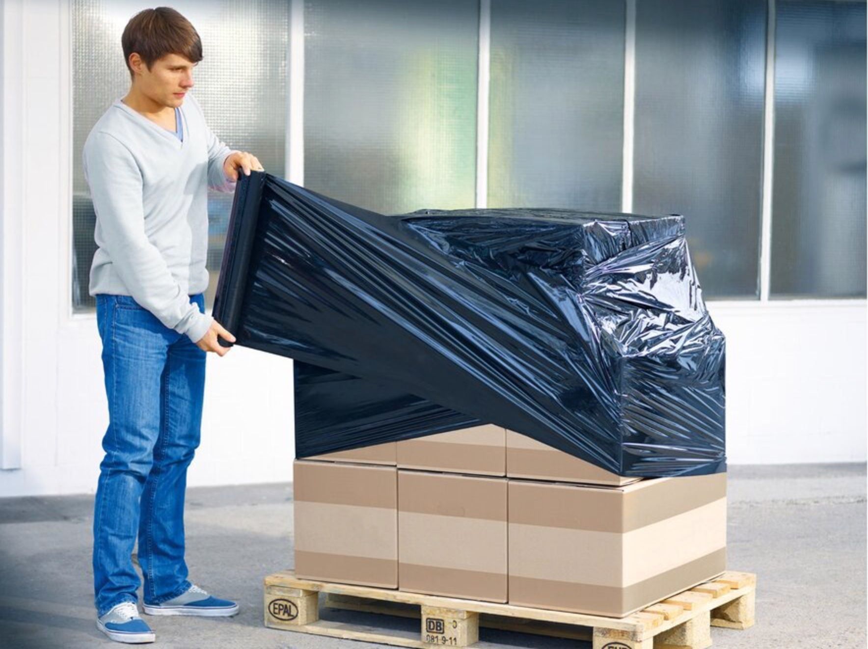 Ritocchi & pellicole di protezione: 6 Rollen +Abroller  Stretchfolie schwarz – Nuovo e nell'imballaggio originale da Bülach venduto da StoreInShop.com 6