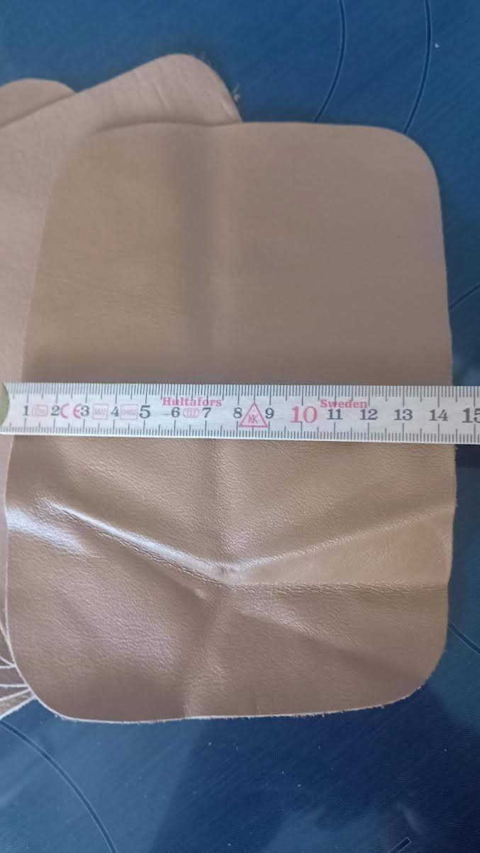 Stoffe: Lederstücke ca. 200g 14cm x 21cm – Gebraucht aus Salez von Robe12 4