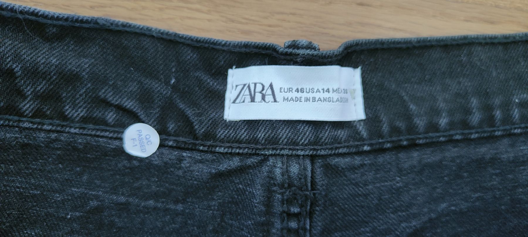 Lotti di vestiti: Five Top condition shorts, size 44 – Nuovo (secondo la descrizione) da Oberbuchsiten venduto da DianaLup 8