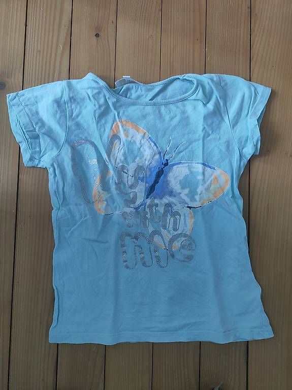 Camicette, T-shirt & Top: Tshirts 122/128 – Usato da Zürich venduto da aendiiii 1