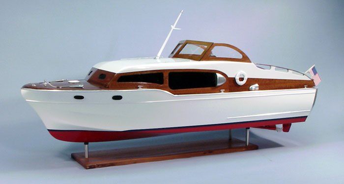 Modellismo RC: Chris Craft 1954 Commander Express Cruiser – Nuovo e nell'imballaggio originale da Schaan venduto da Didifri