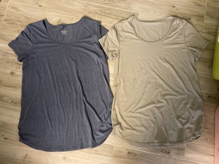 2 Cotton on Body Umstands- T-Shirts, Grösse S, Top Zustand!