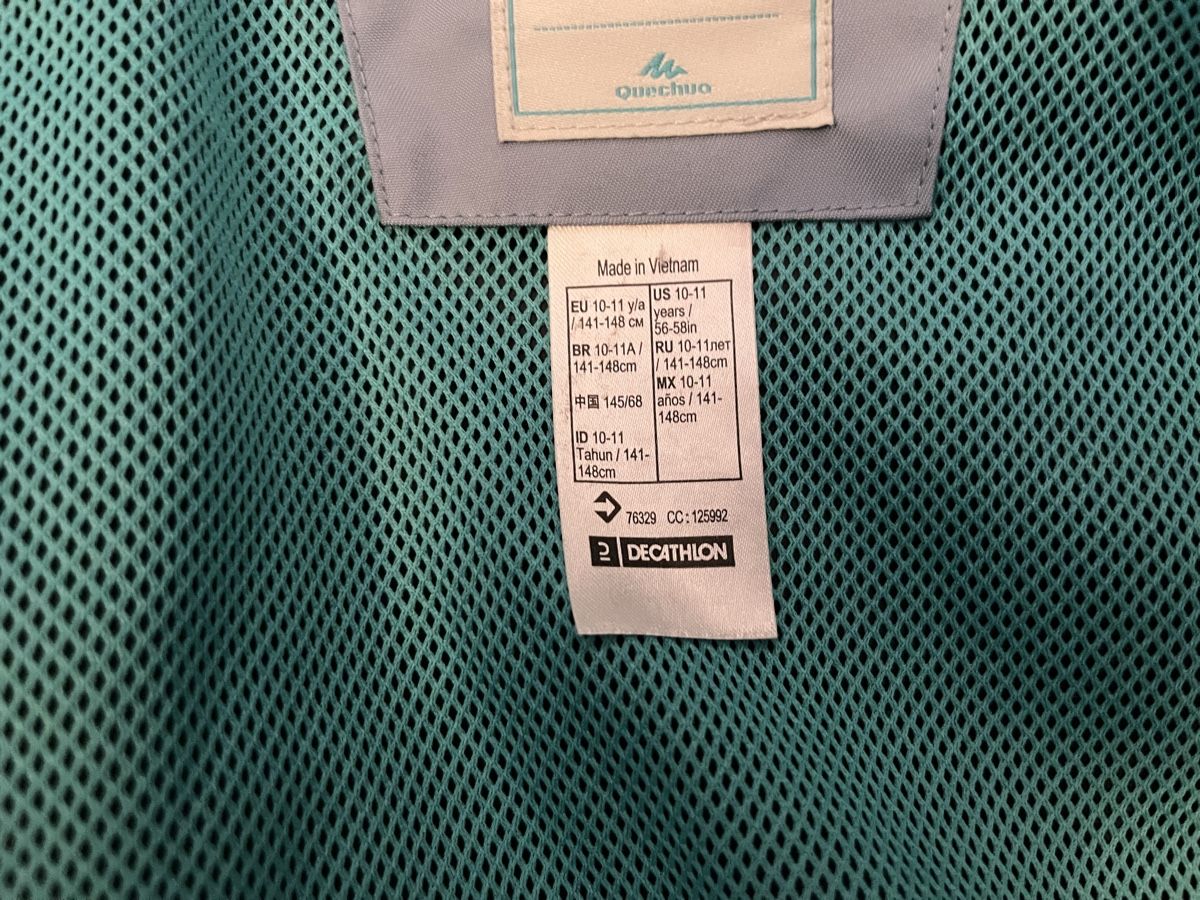 Decathlon Giacche & Cappotti: Quechua Waterproof Jacket, Size 10-11 Years, Great Condition – Usato da Emmenbrücke venduto da vic_nx9v 4