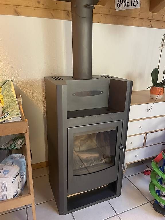 Poêles de chauffage: Poêle à bois – D'occasion à Les Evouettes par Johild