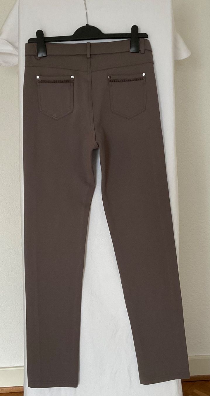 Hosen: Louna : pantalon taupe - super stretch - M – Gebraucht aus Corseaux von Mililaforet75