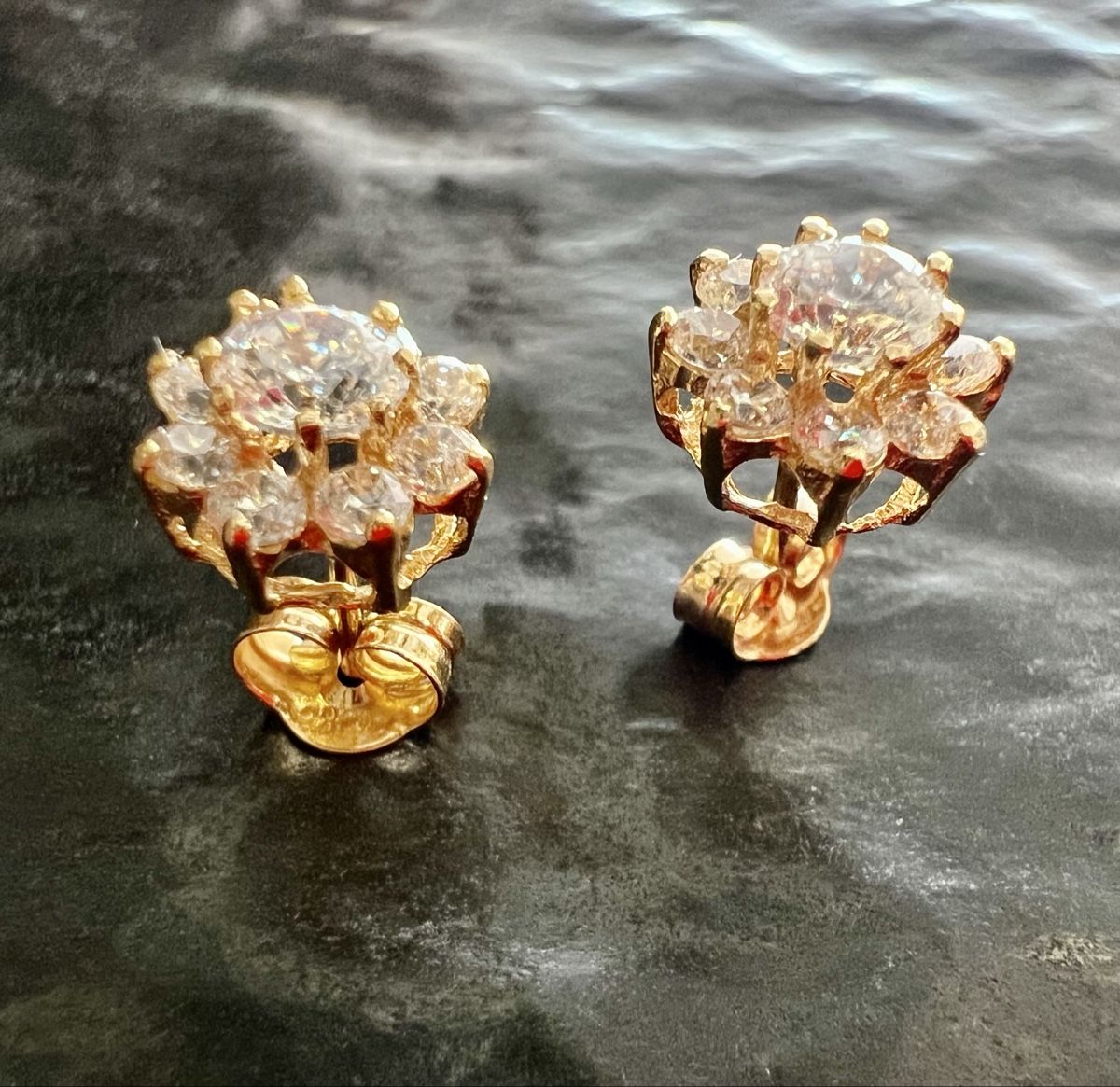 Ohrringe & -stecker: Gold 18k Ohrsteckers – Neu (gemäss Beschreibung) aus Muri b. Bern von Janvonka 4