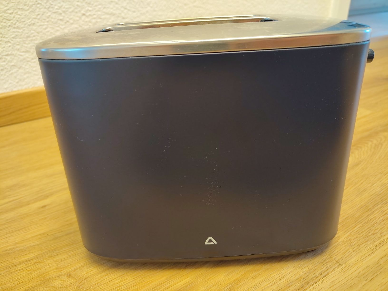 Elettrodomestici da cucina: Toaster in dunkelblau. Kaum gebraucht. – Usato da Zürich venduto da Almohammed 6