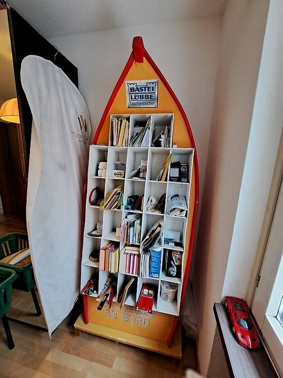 Étagères: Spezial-Regal "Boot" zu verkaufen – D'occasion à Triesen par Barolo69