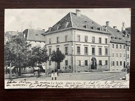 LE LOCLE Hôtel de Ville, Gendarmerie, animée, 1905