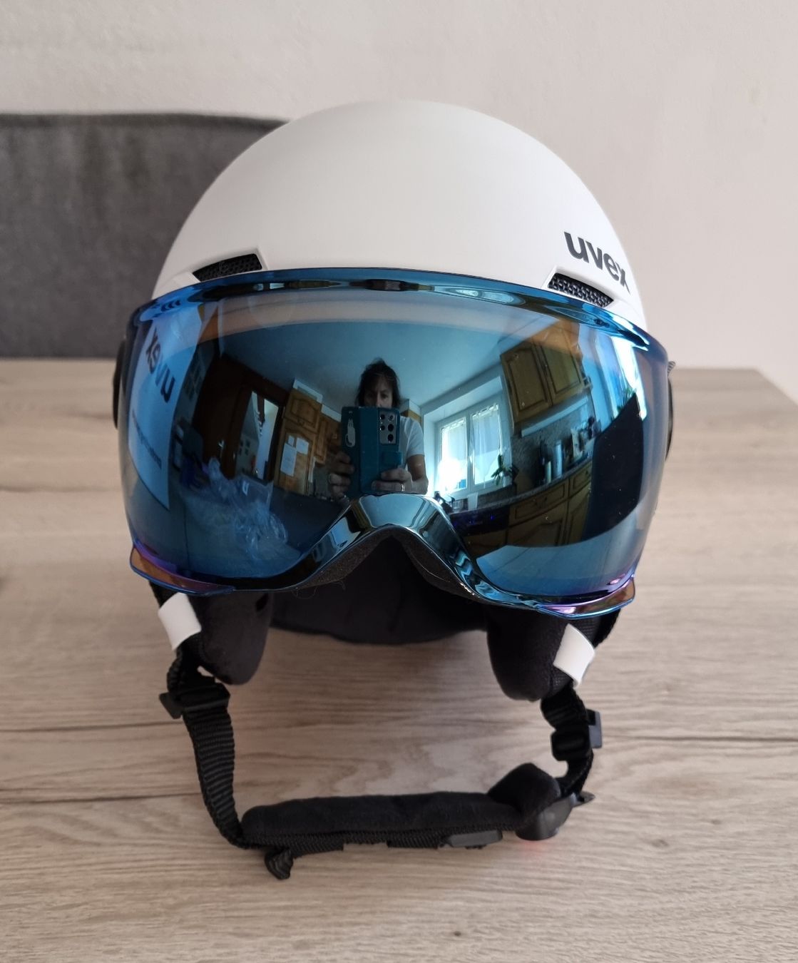 Uvex Caschi: Casque de ski Uvex – Usato da st-Léonard venduto da Pegaze0 1