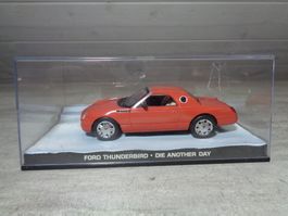Altaya 1:43 Ford Thunderbird Diorama James Bond 007