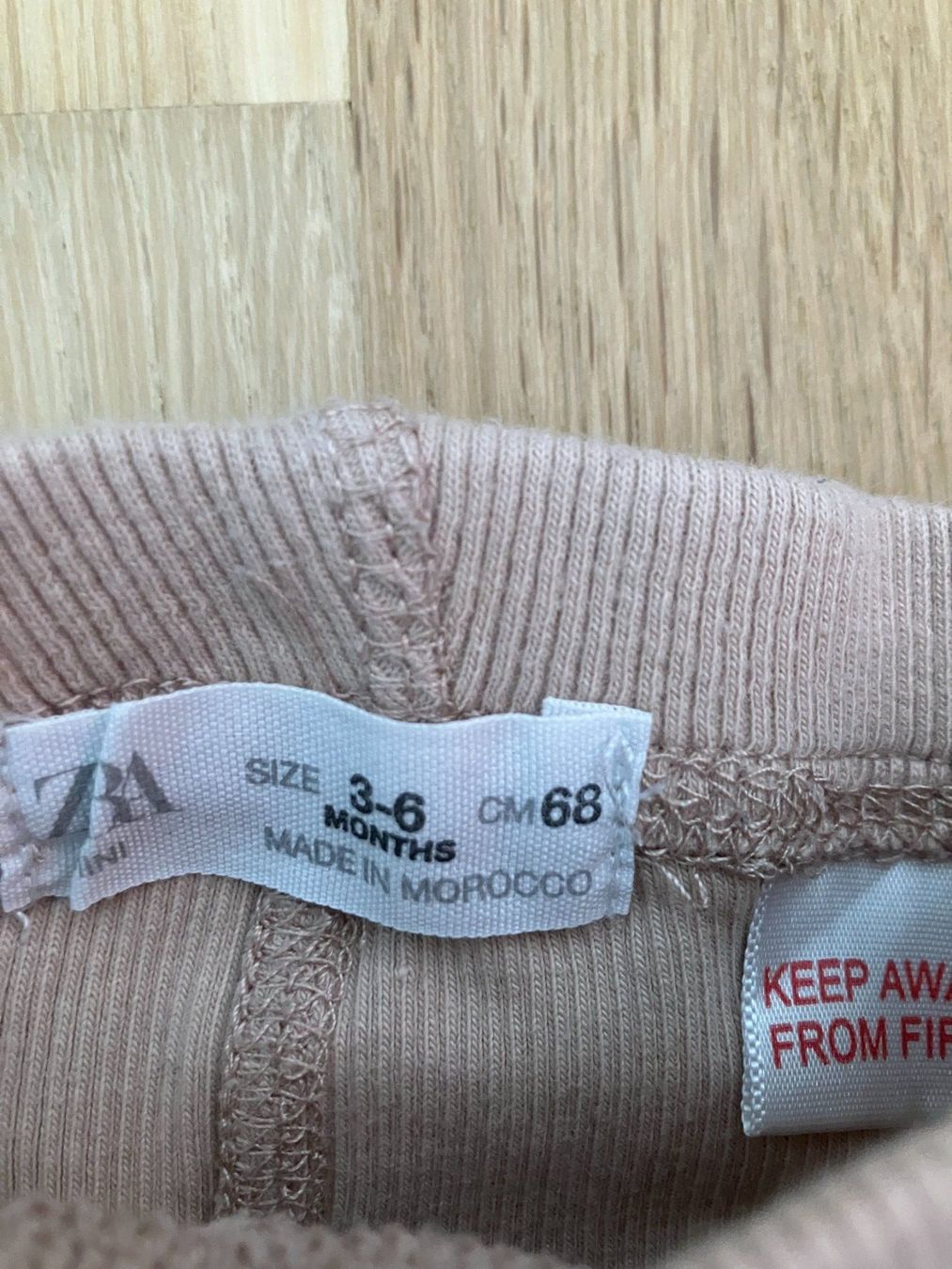 Pantaloni: 2x lange Hosen Gr. 68 – Usato da Zürich venduto da tscherel 1