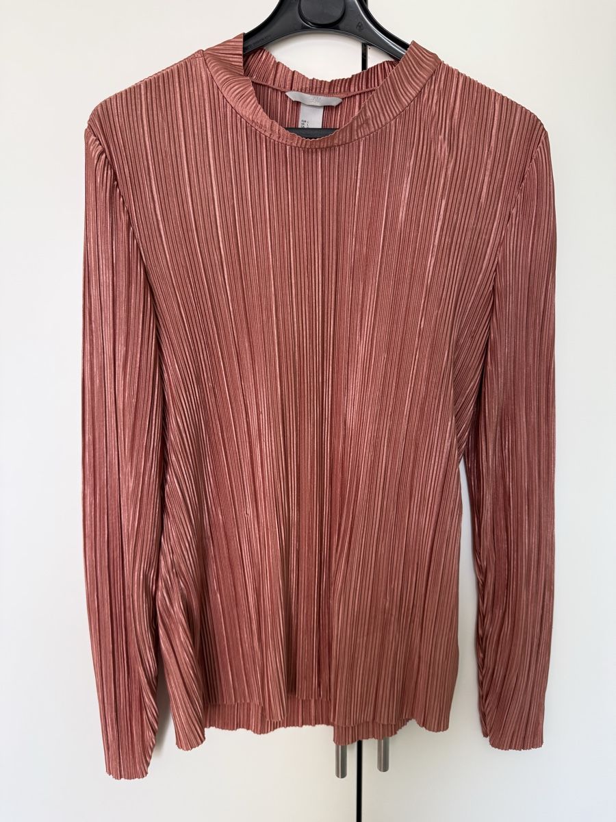 H&M Top: H&M Plissee top metallic, Grösse L – Usato da Olten venduto da smashbox