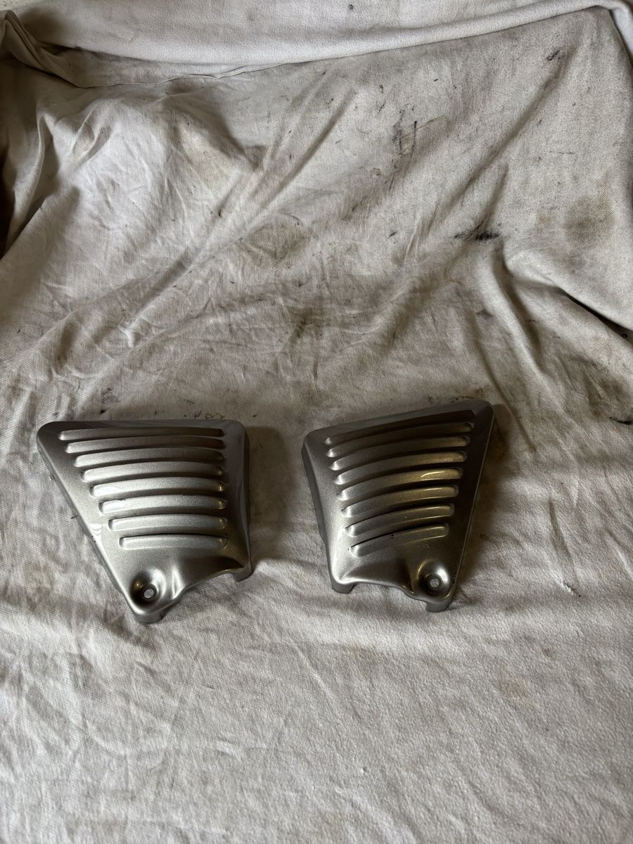 Harley-Davidson Tutti i ricambio per moto: Harley Davidson Rahmen Cover  – Usato da Schötz venduto da Harley35