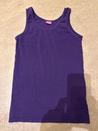 Mädchen Top ärmellos Gr. 134/140 violett