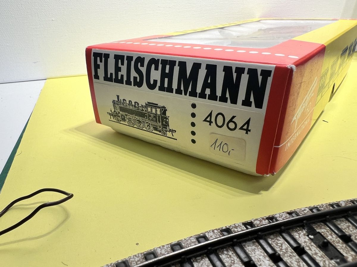 Fleischmann Modelleisenbahnen: Fleischmann BR64 Dampflok Gleichstrom HO – Gebraucht aus Weinfelden von Kammerflimmern 7
