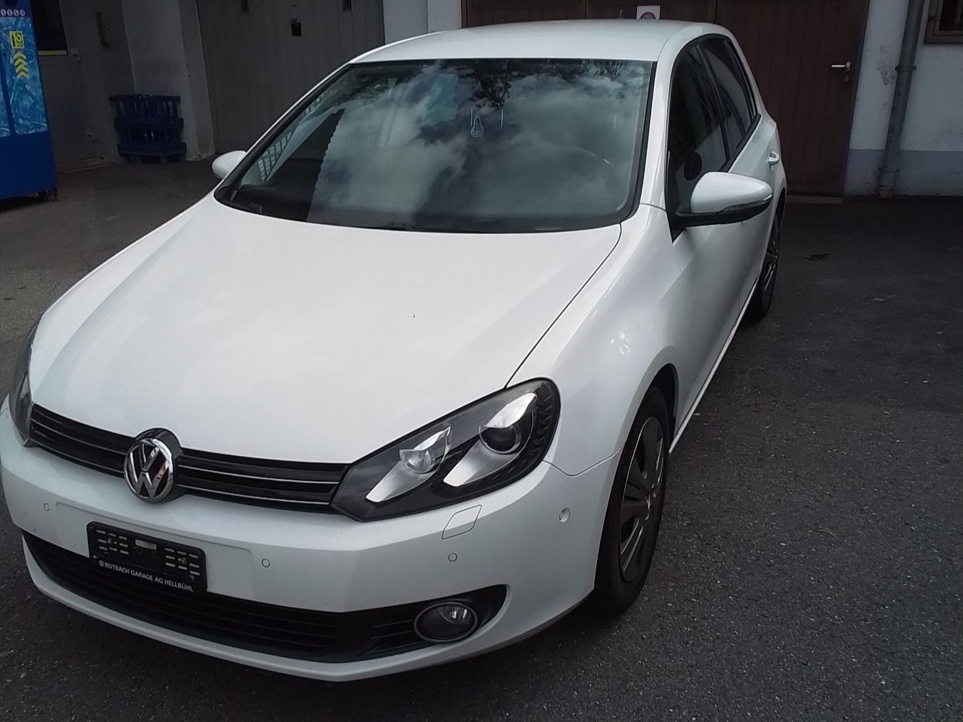 VW Automobili: VW Golf VI 2.0 TDI 4 Motion – Usato da Hasle LU venduto da Adouf 1