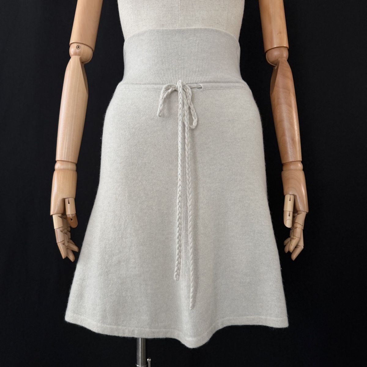 Hemisphere Gonne: HEMISPHERE Cashmere Skirt – Nuovo (secondo la descrizione) da Emmen venduto da Avviivva_Com2023 1