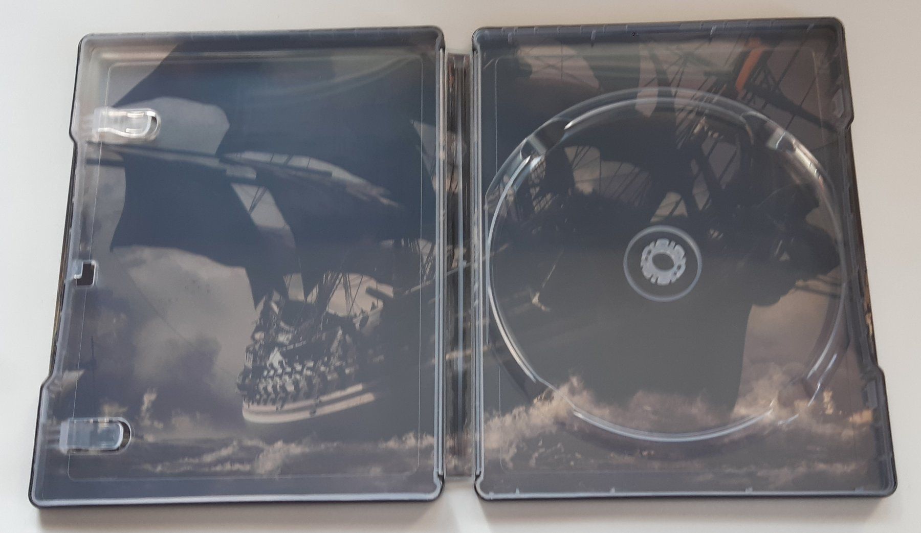 Tutti i DVDs: Steelbook Skull and Bones - SANS JEU – Nuovo (secondo la descrizione) da La Chaux-de-Fonds venduto da beasach 3