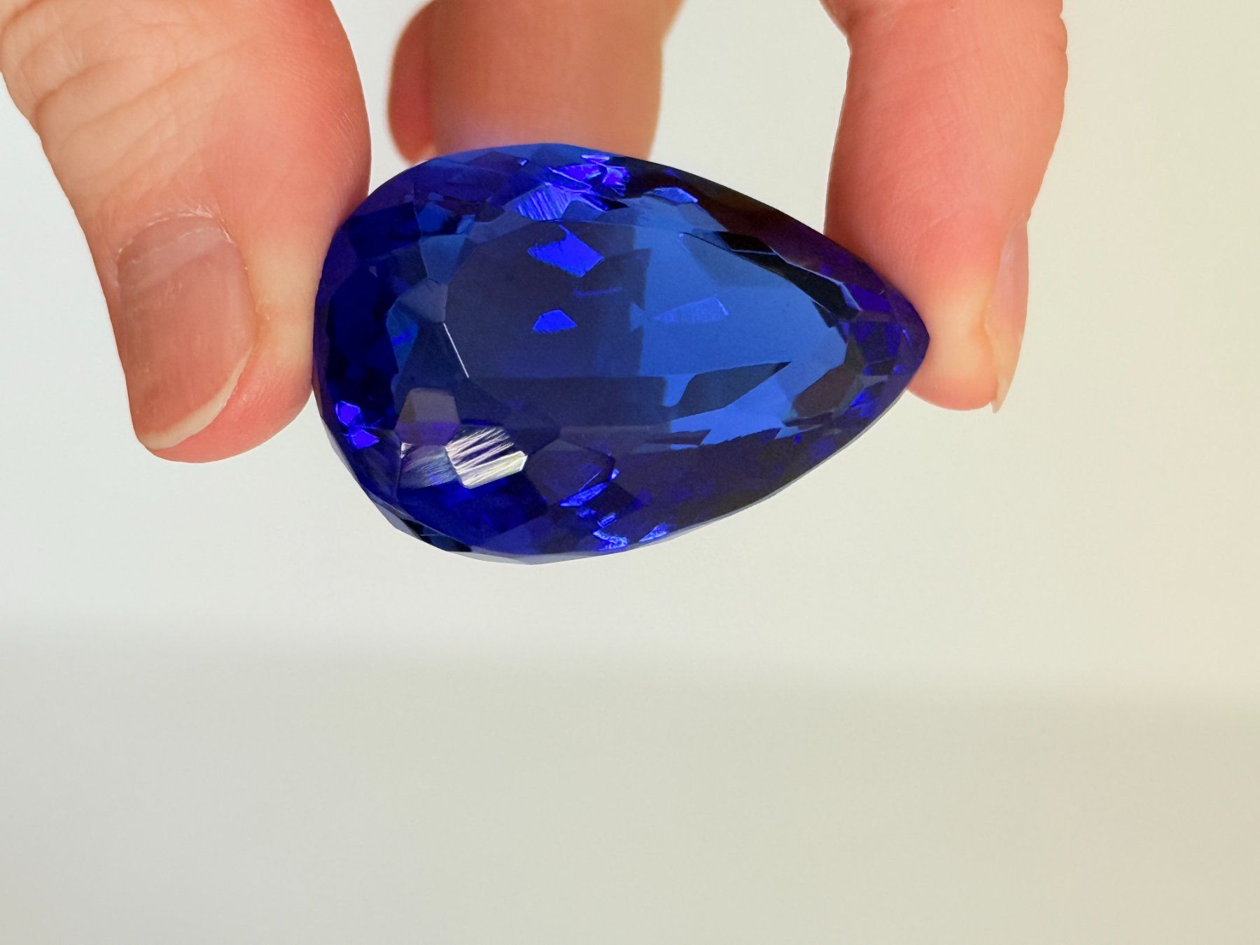 Minerali & Pietre curative: Certified 122.25 Ct – Nuovo e nell'imballaggio originale da Genève venduto da AWWA 5