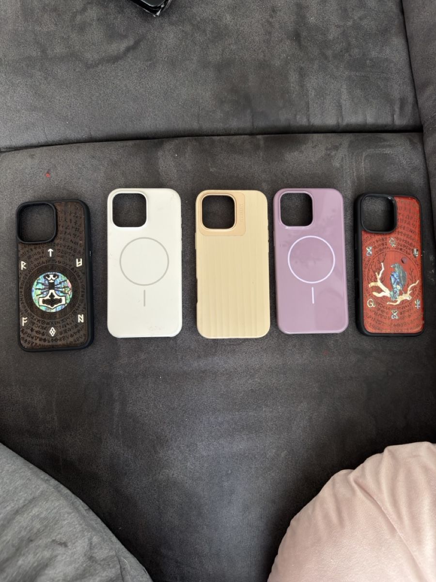 Apple Telefoni cellulari / Smartphones: 5x iPhone 16 Pro Max Case  – Usato da Zürich venduto da Wick.j