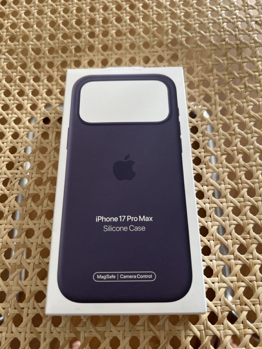 Apple Cover & Protezioni schermo: iPhone 17 Pro Max Silikon Case mit MagSafe - Nebelviolett – Nuovo e nell'imballaggio originale da Bern venduto da pestopasta_079
