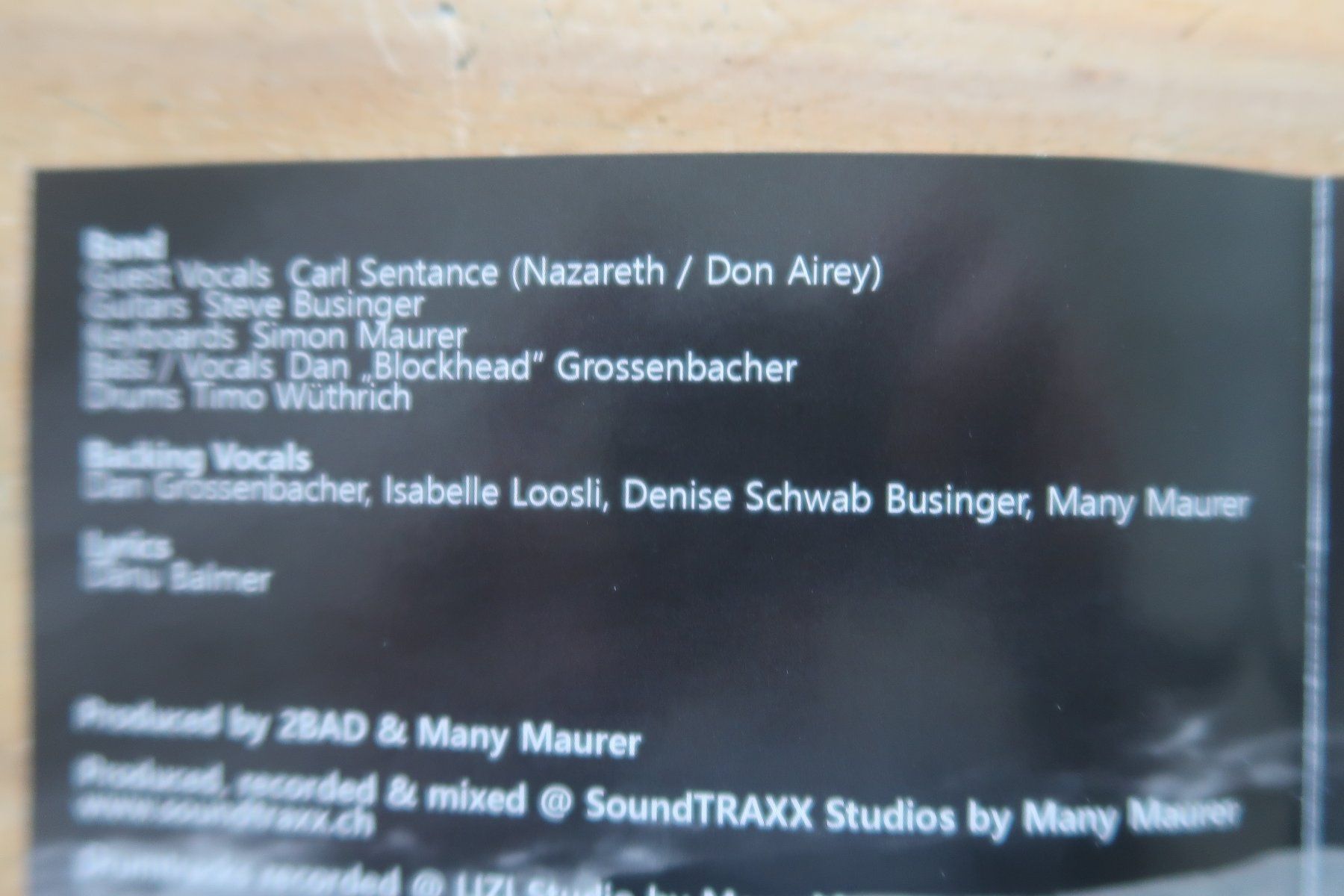 CD: 2BAD - AIMING HIGH - mit CARL SENTENCE - NAZARETH - CD – Usato da Basel venduto da Patiscat 4