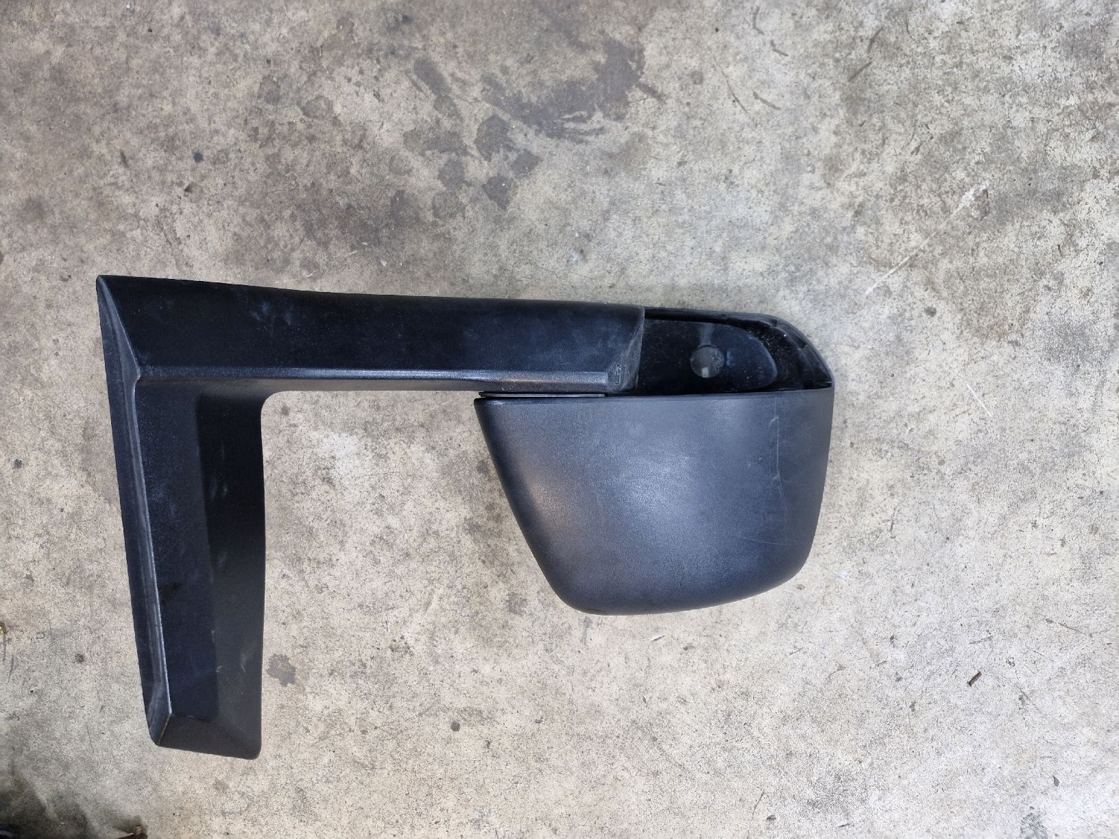 Ford Tutti pezzi di ricambio auto: Ford Tourneo Spiegel rechts – Difettoso da Hergiswil LU venduto da 88winu 1