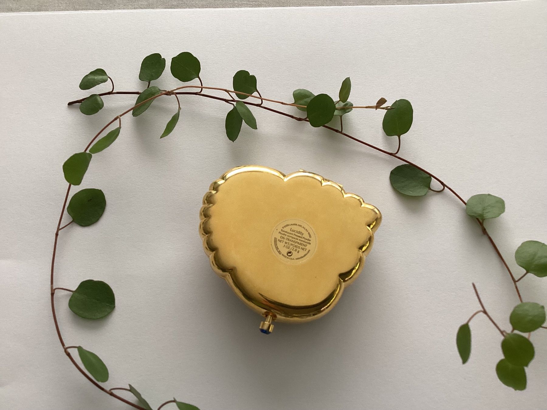 Estée Lauder Maquillage: Estée Lauder /  Puderdose Muschel / Strass – D'occasion à Beinwil am See par kae_gh7c 1