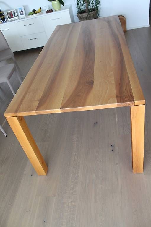 Tische: Eleganter Holztisch, Nussbaum, massiv, 2 Meter lang – Gebraucht aus Oftringen von Thomas.weber 4