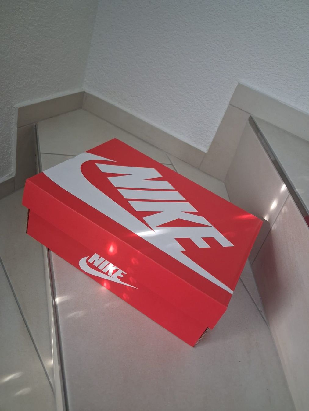 Nike Herrenschuhe: Neue Nike Schuhe Grösse 40 – Neu (gemäss Beschreibung) aus Benzenschwil von Romobebu 6