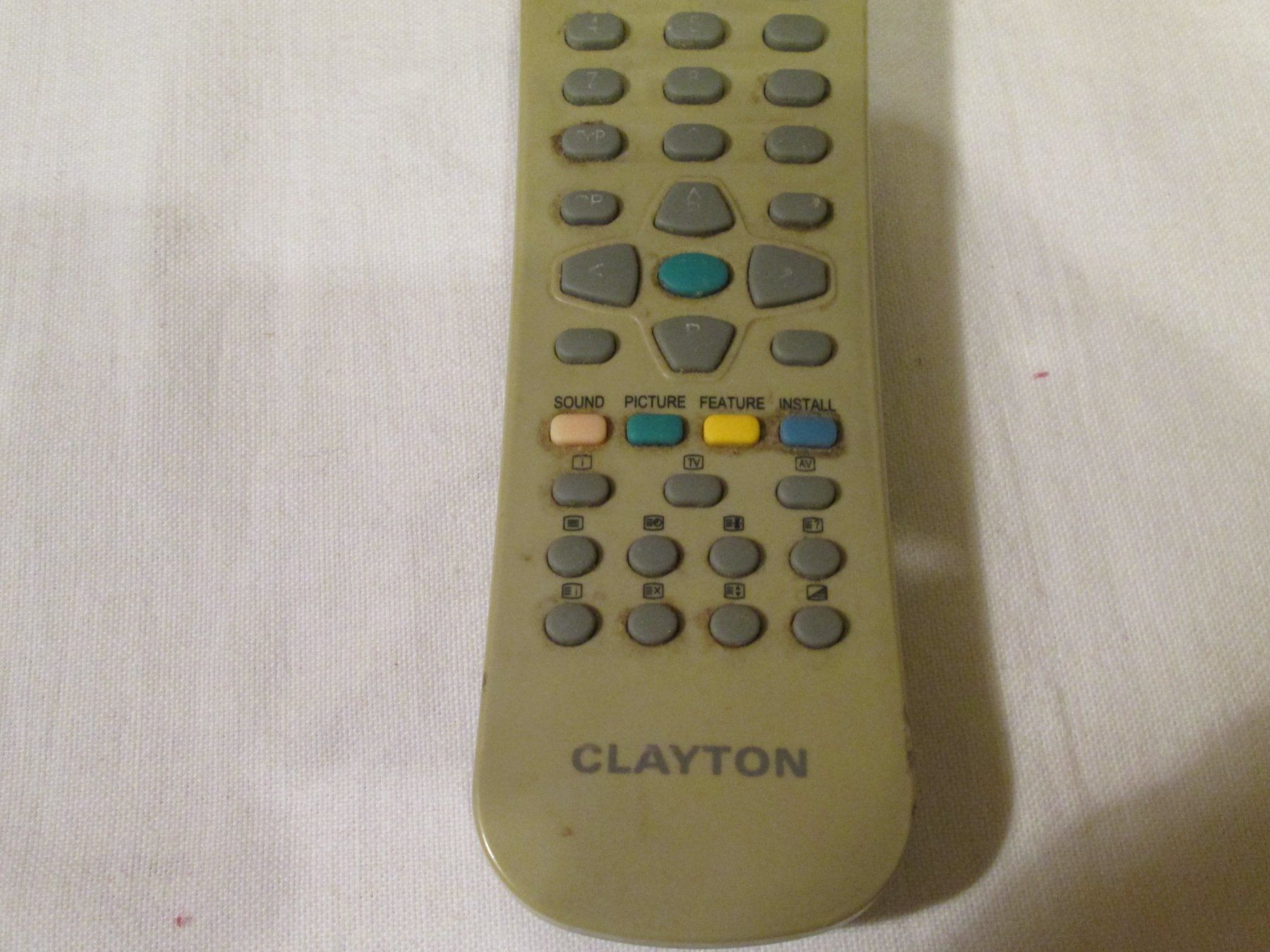 Telecomandi: Télécommande CLAYTON d'occasion (62) – Usato da La Chaux-de-Fonds venduto da Marteaux 1