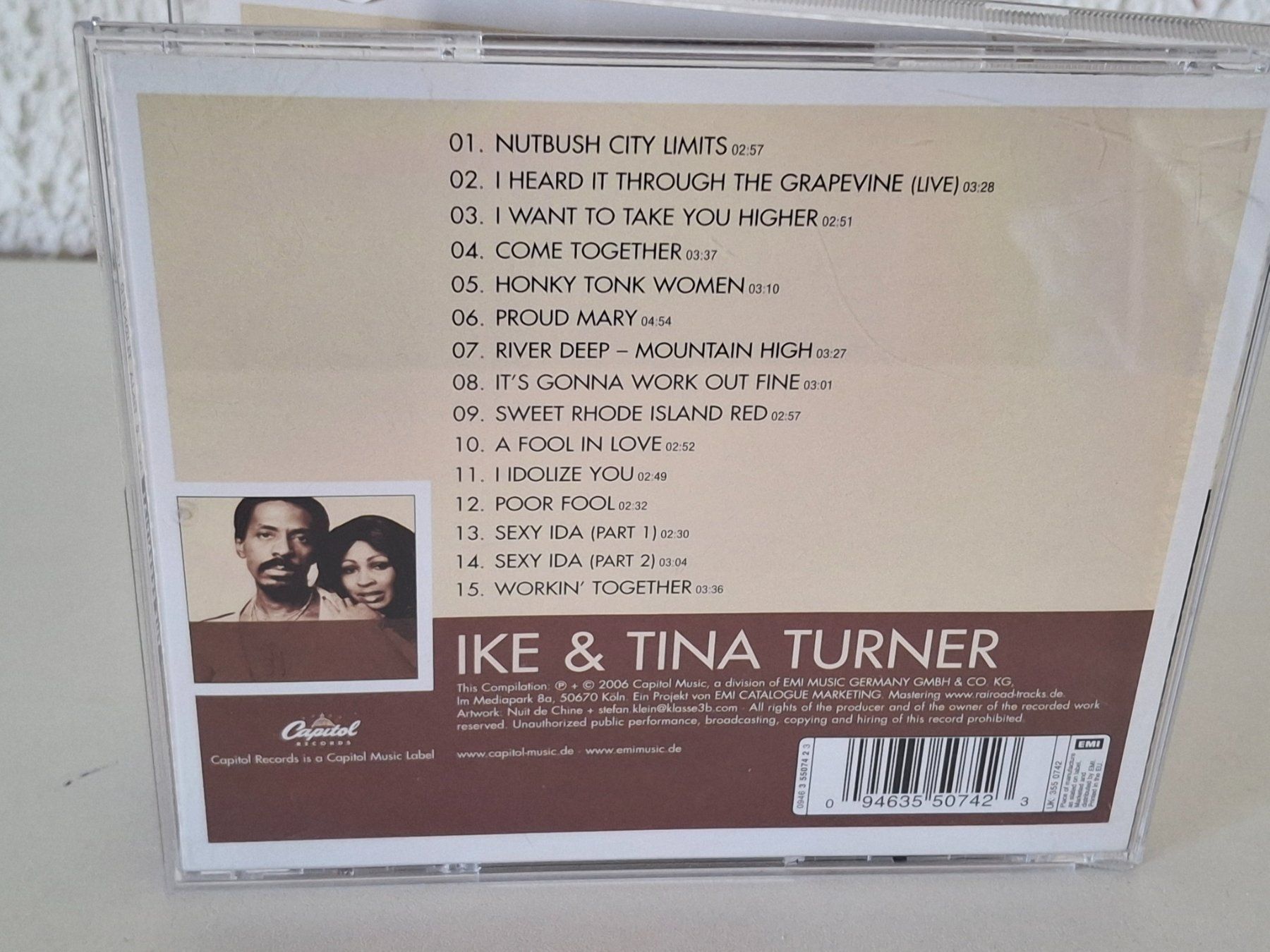CDs: CD  IKE & TINA TURNER - The Essential – D'occasion à Aarberg par Jackup1 1