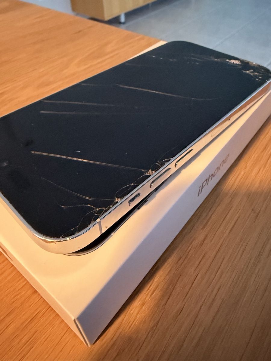 Apple Telefoni cellulari / Smartphones: iPhone 14 Pro weiss 128gb Display defekt – Difettoso da Wangen b. Olten venduto da Mario70 8