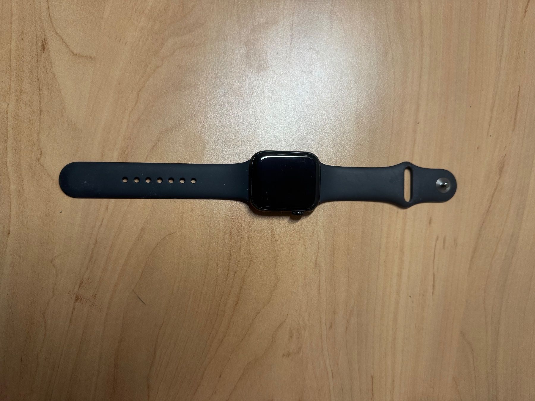 Apple Smartwatch: Apple Watch SE 44mm – Nuovo (secondo la descrizione) da Niederteufen venduto da mir_jv9n 3