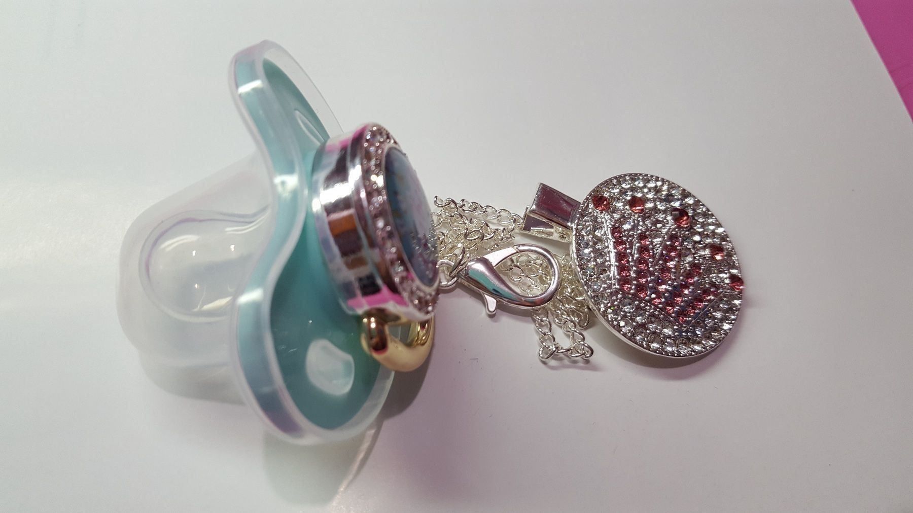 Succhiotti & catenelle porta ciuccio: Name Isabela Bling Nuggi Schnuller – Nuovo e nell'imballaggio originale da Uster venduto da BellaBimbaQ 3