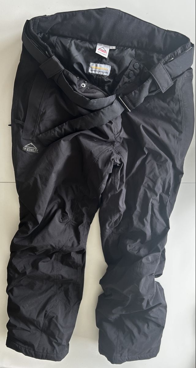 Mckinley Pantaloni: Schwarze Skihose von McKinley / Grösse L – Usato da Baden venduto da lilylein_