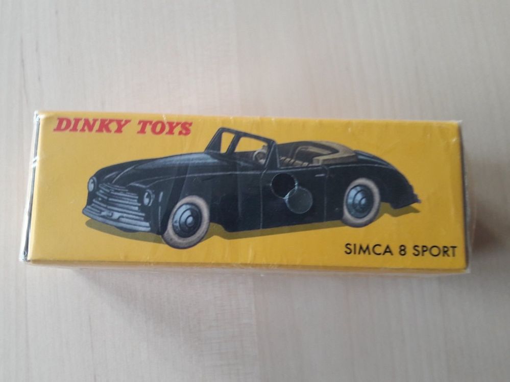 Dinky Toys France - Simca 8 Sport Noire échelle 1/43 (occasion, Sans Boîte)