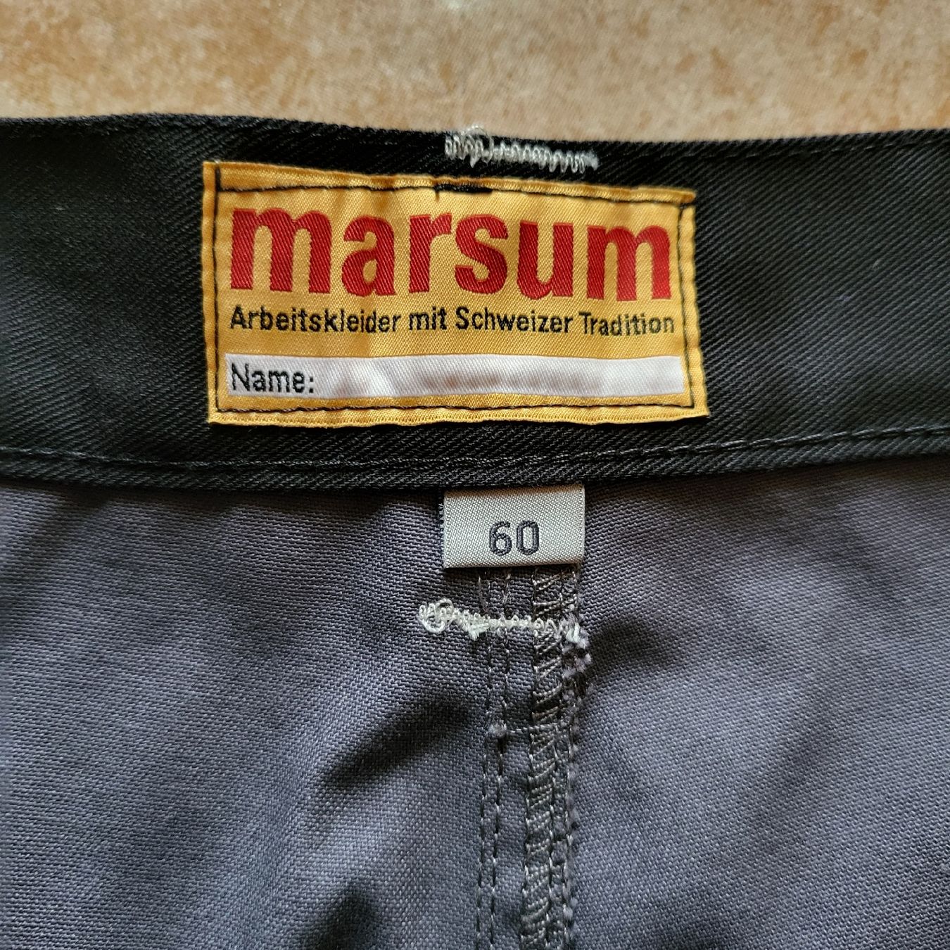 Pantaloni: Pantalon de travail MARSUM – Nuovo (secondo la descrizione) da Sion venduto da Oonathoo
