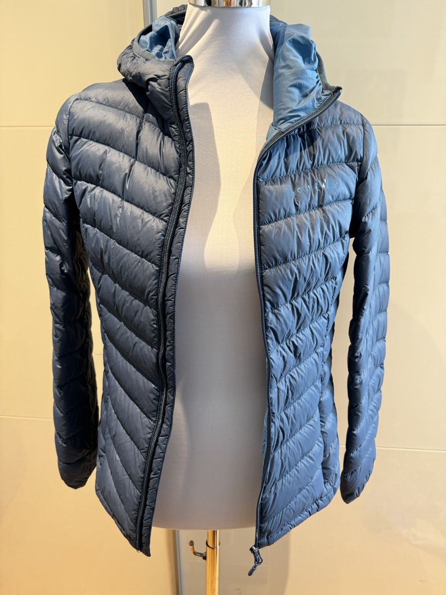 Giacche & Cappotti: 2 girls jackets size 34 – Usato da Münchenstein venduto da ArleneLM 3