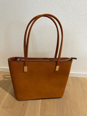 Handtasche