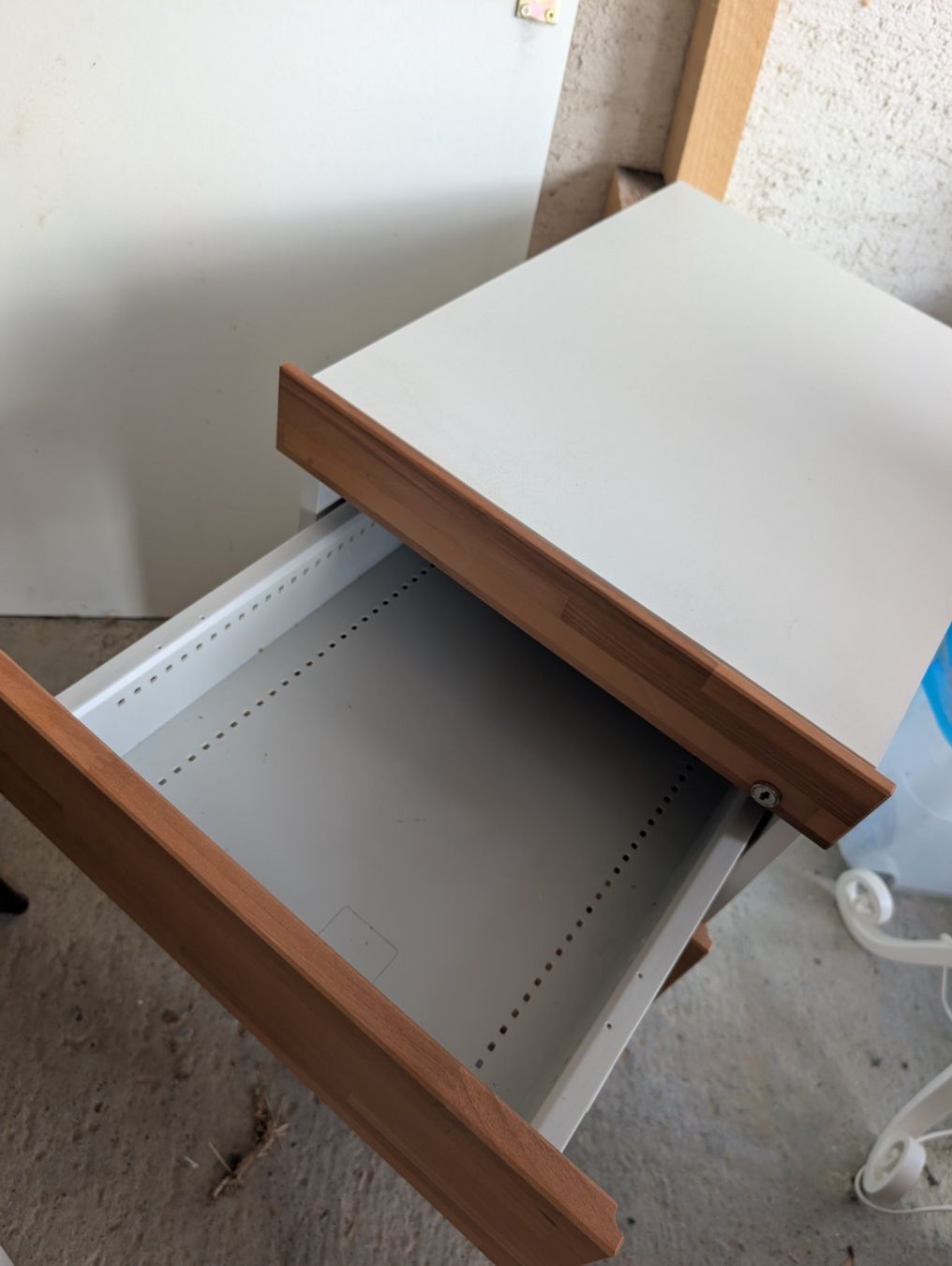 Korpus: Rollcontainer Holz mit 4 Schubladen weiss – Gebraucht aus Unterkulm von nic_72m6 3