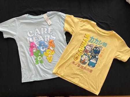 Lot de 2 T-shirts funs - Care Bears et Manga - T 6 ans
