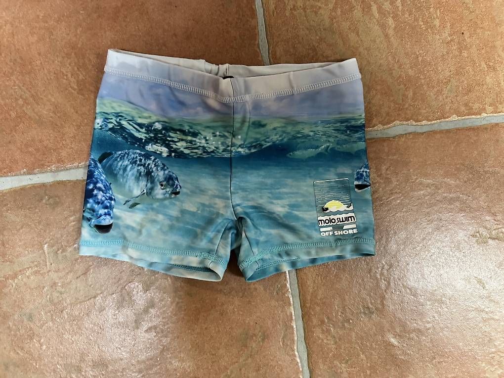 Molo Badehosen: Molo Badehose gr 122 – Gebraucht aus Schlatt TG von NataJan