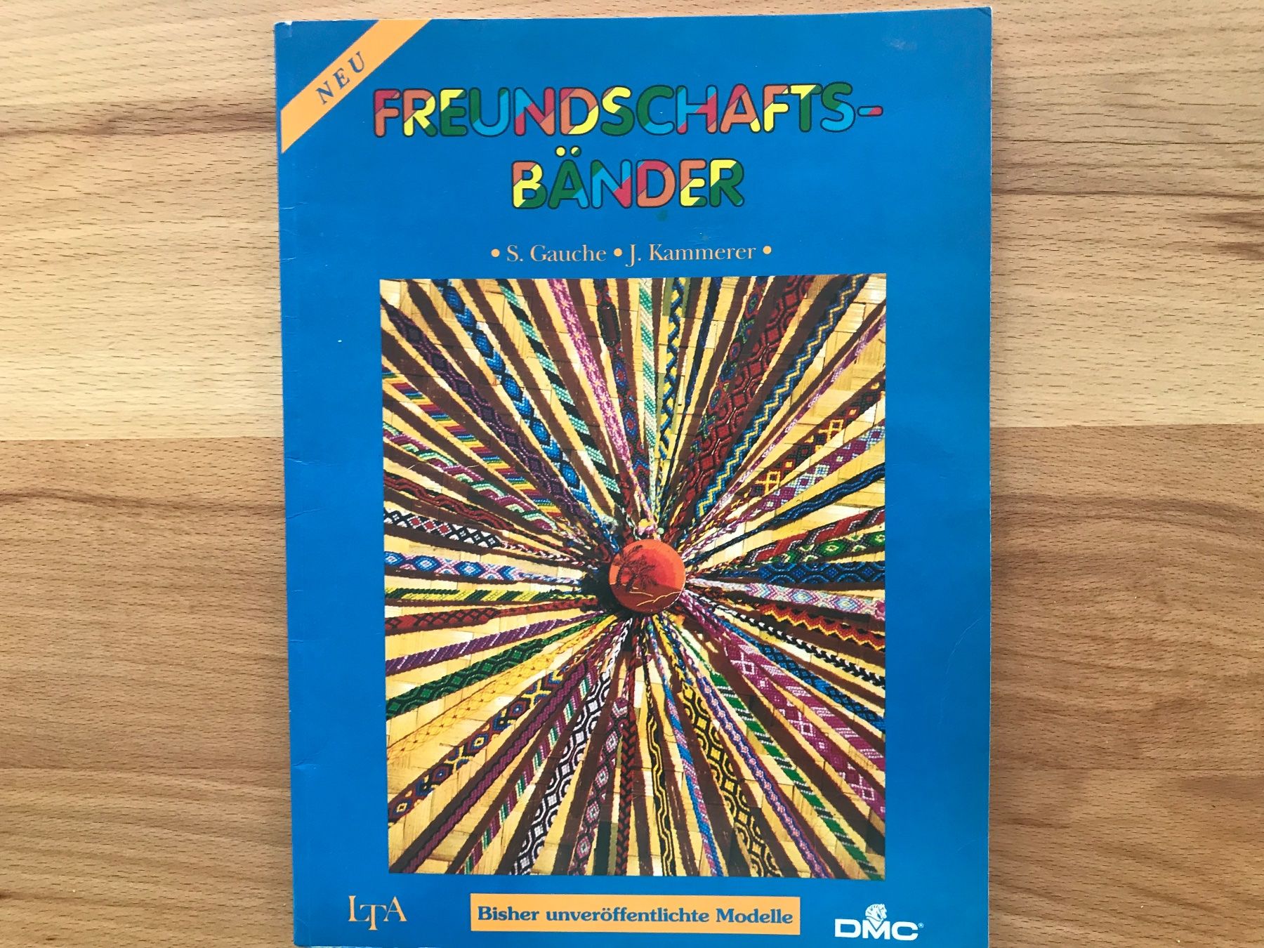 Libri: Freundschaftsbänder – Usato da Nesselnbach venduto da Goodprice3