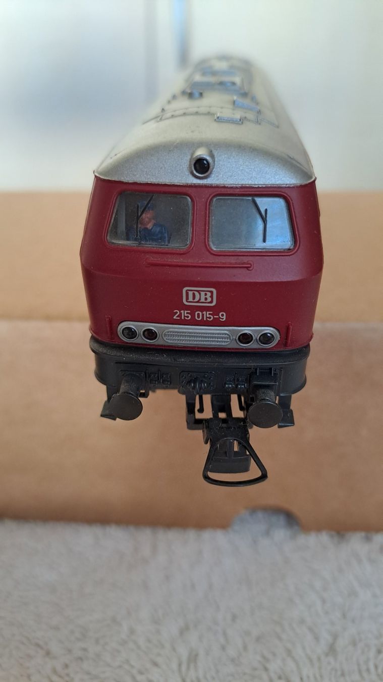 Lima Modellini di ferrovie: Lima DB diesellok BR 215 H0 GL / 40 – Usato da Winterthur venduto da Riebeli333 4
