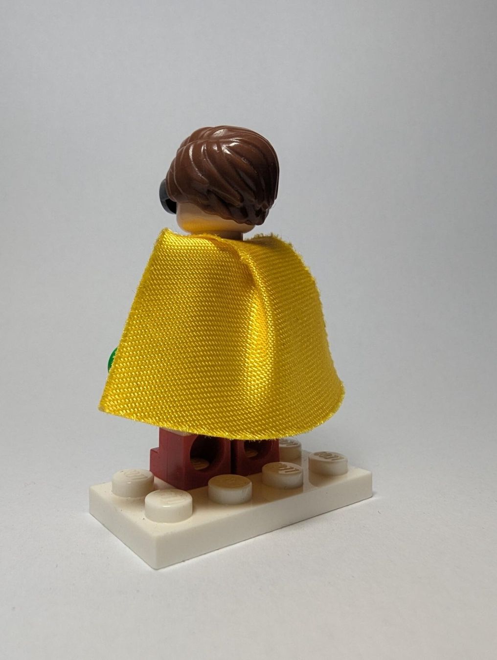 Lego Statuette: LEGO Robin Minifig number dim041 – Usato da Trimbach venduto da BrickBase 1