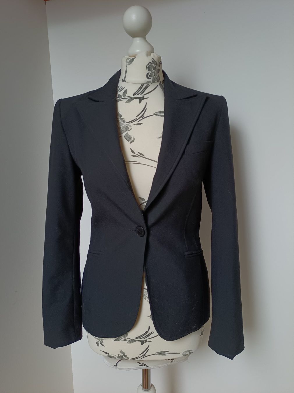 Giacche: Schneidiger Schwarzer Blazer von "WE Fundamentals" – Usato da Peccia venduto da LillyMarie98