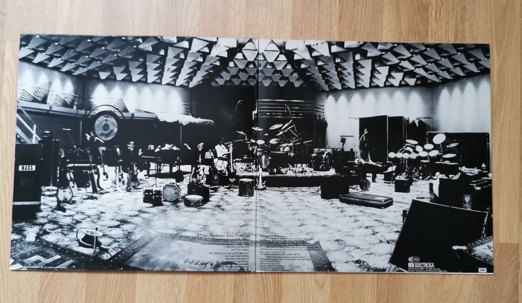 Dischi in vinile: QUEEN - JAZZ   Vinyl LP 1978 – Usato da Birsfelden venduto da dsc_f8gx 2
